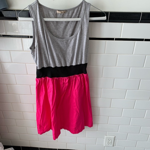 Gray, black and pink BeBop dress - Picture 3 of 4